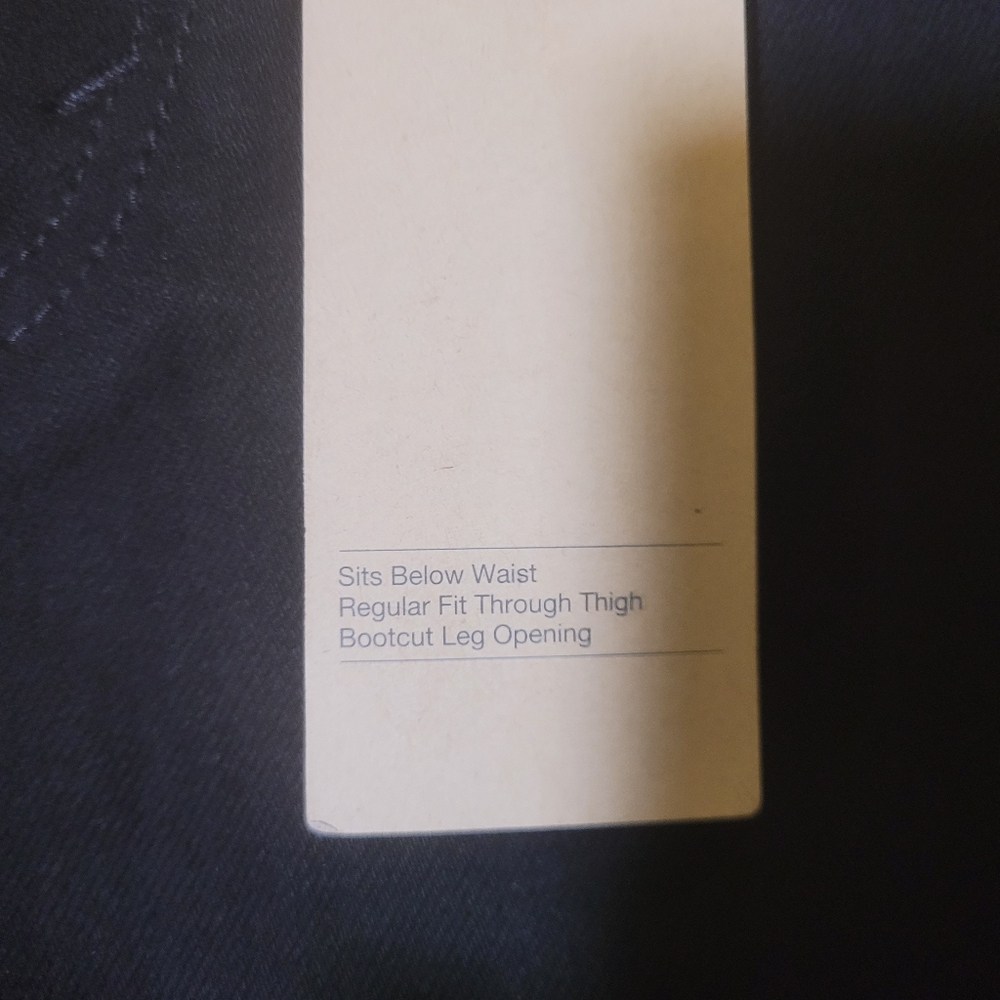 Levi's Women's Flare/Bootcut Black Jeans NWTS/t112 - Picture 2 of 9